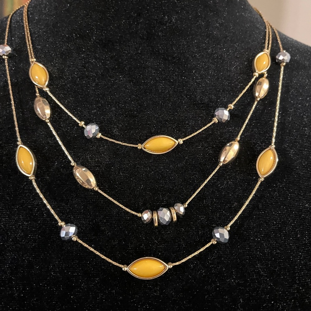 Multilayer Necklace - Picture 3 of 8